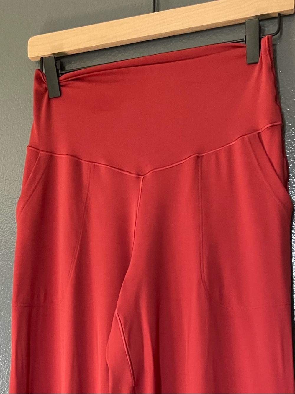 Offline by Aerie wide leg casual pants with pockets, rust orange, medium short